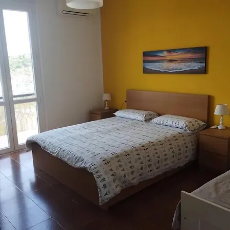 Casa Anna, Casa Tua 아파트 레 그라치에